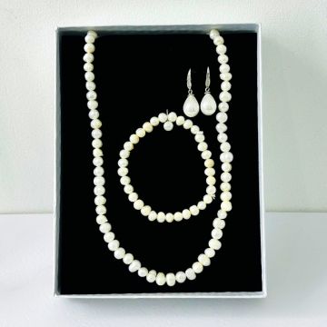 Set accesorii Precious Pearls, colier, cercei și brățară din perle de cultură, in cutie cadou, Alb