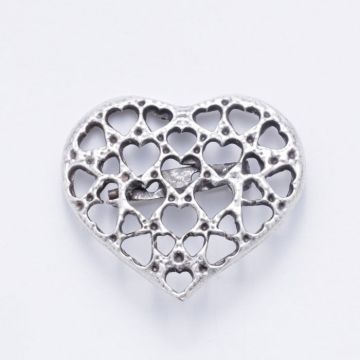 Brosa din ZAMAC cu forma de inima care cuprinde mai multe inimi