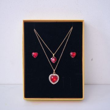 Set accesorii Danser a Deux, din inox, cu cercei, sirag cu doua lanturi si pandativ cu pietre, in cutie eleganta, Gold Heart Rosu
