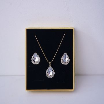 Set accesorii Feeling, din inox, cu cercei, lantisor si pandativ cu cristale, in cutie eleganta, Gold Drop