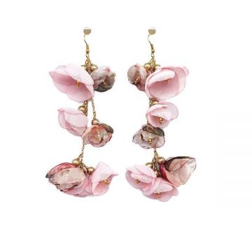 Cercei foarte lungi cu flori din voal, culoarea roz cu perle aurii, Corizmi, Pink Blooms