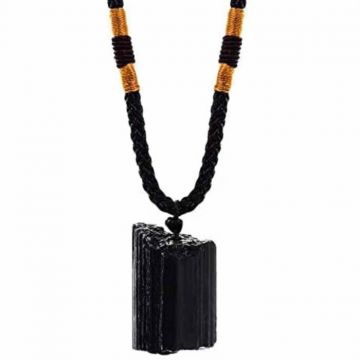 Colier cu cristal Turmalina Neagra,   o piatra semipretioasa excelenta pentru meditatie, trezirea spiritualitatii si a abilitatilor interioare care creste si pozitivitatea mentala