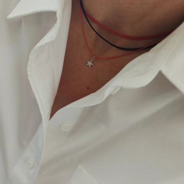 Colier cu snur reglabil si steluta din aur alb 18K cu diamante