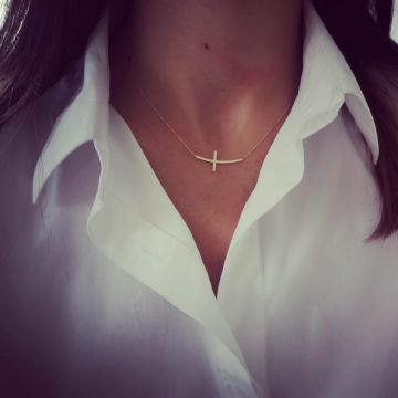 Lantisor minimalist cruciulita Aur galben