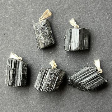 Pandantiv turmalina neagra brut