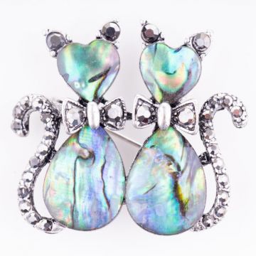 Brosa metalica argintie cu scoica naturala paua shell, pisicute cu pietricele argintii