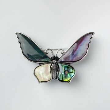 Brosa pandant metalica argintie, fluture cu aripi din paua shell naturala si sidef