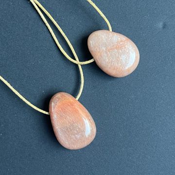 Colier pandantiv piatra lunii DROP