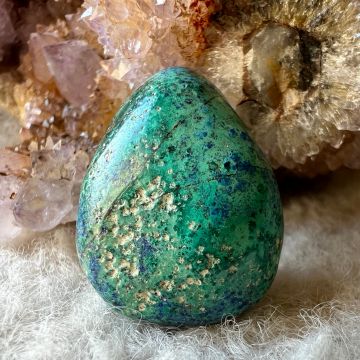 Cabochon crisocola