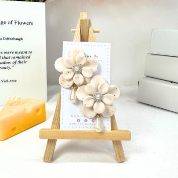 Cercei - Pearl Petal