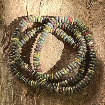 Bratara discuri sangele dragonului si insertii aurii – 6x2 mm