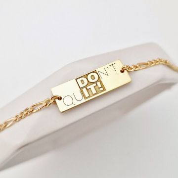 Bratara personalizata - placuta cu text personalizat Don't Quit - Argint 925 placat cu Aur Galben 18K - bratara barbati cu lant