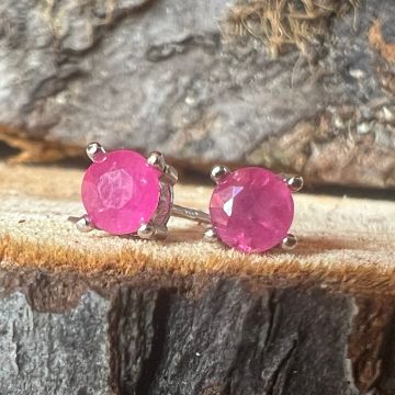 Cercei stud argint rubin 4 mm