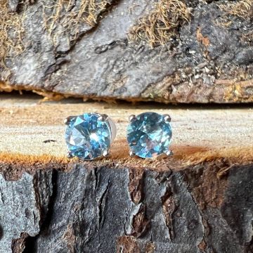 Cercei topaz albastru din argint 5 mm