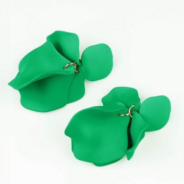 Cercei verde intens cu patru petale mari si mici