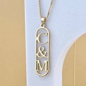 Lantisor cu pandantiv - placuta personalizata cu initiale decupate in interior - Argint 925 placat cu Aur Galben 18K