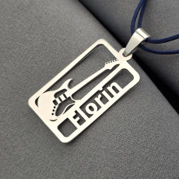 Pandantiv placuta - cu nume decupat si simbol chitara - Argint 925 - Snur colorat