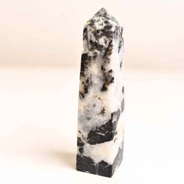 Turn din Jasp Zebra ,   Echilibru intre lumina si umbra
