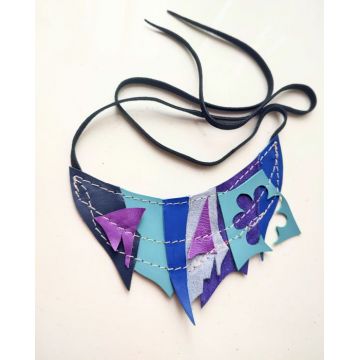 Colier asimetric, din mix de  piele naturala