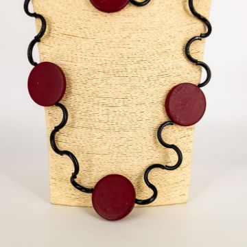 Colier lung bordo cu forme rotunde din lemn ,   design artistic statement