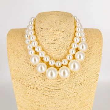 Colier scurt dublu cu perle mari ,   elegant si statement