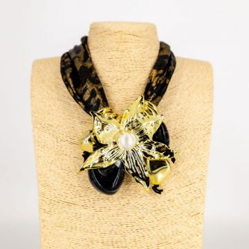 Colier statement negru cu floare aurie si perla ,   stil italian