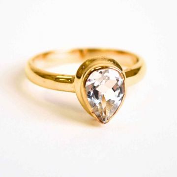 Inel argint 925 placat cu aur 18K cu Topaz Alb fatetat lacrima ,   Claritate si Lumina Interioara