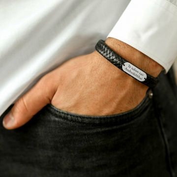 Bratara barbateasca cu piele lata neagra impletita - Placuta cu gravura personalizata - Argint 925 - Inchizatoare neagra inox