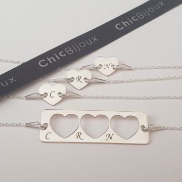 Set 4 bratari personalizate - Mama cu 3 fete - Placuta si 3 Inimioara decupata cu lantisoare - Argint 925