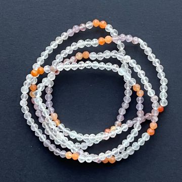 Brățară fațetată Triplă Armonie – Carneol, Cuarț Incolor și Ametist 4–5 mm