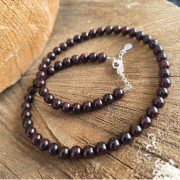 Colier granat Essence #123