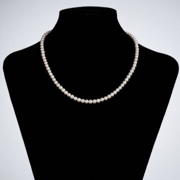 Colier la baza gatului din perle naturale de cultura, rotunde de 5 mm,   lungime 40 cm