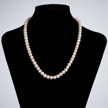 Colier la baza gatului din perle naturale de cultura, rotunde de 5 mm,   lungime 43 cm