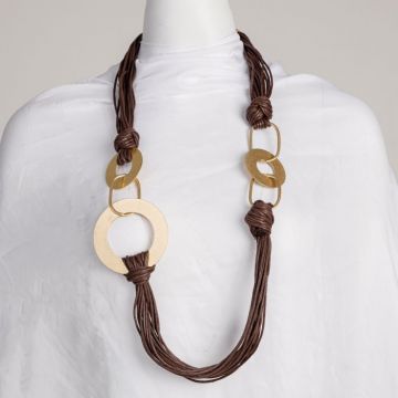 Colier multi-fire maro cu elemente metalice aurii oversized