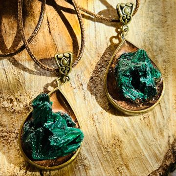 Colier pandantiv malachit matasos din Africa de Sud