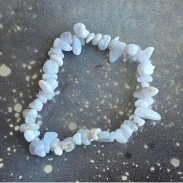 Bratara calcedonie albastra (blue lace) chipsuri