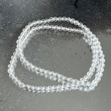 Bratara fatetata cuart de stanca/cristal incolor 3-4 mm