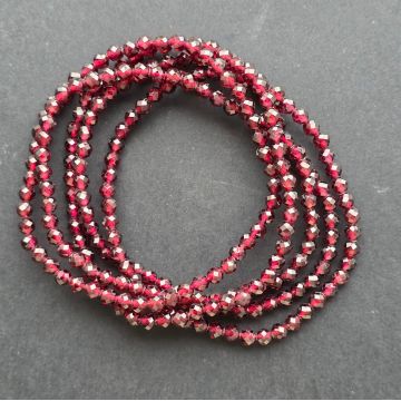 Bratara fatetata granat 4 mm