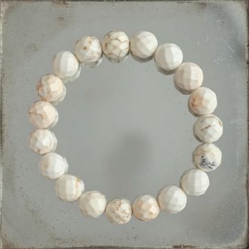 Bratara fatetata howlit alb 9-10 mm