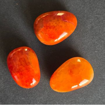Cabochon agat rosu rulat