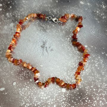 Colier chipsuri carneol