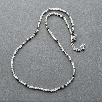 Colier turmalina in cuart sfere 2-3 mm