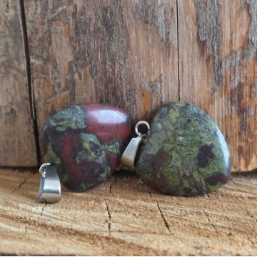 Pandantiv inima sangele dragonului