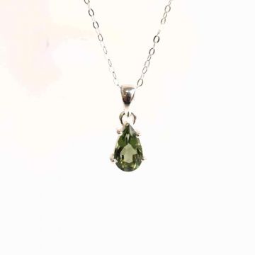 Colier argint 925 cu Moldavit natural fatetat lacrima ,   Claritate interioara si constiinta superioara
