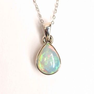 Colier argint 925 cu Opal Etiopian lacrima ,   Lumina sufletului si renastere interioara