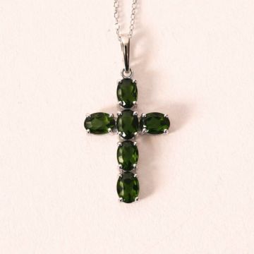 Colier cruce din Argint 925 rodiat cu Moldavit natural fatetat ,   protectie energetica si intuitie