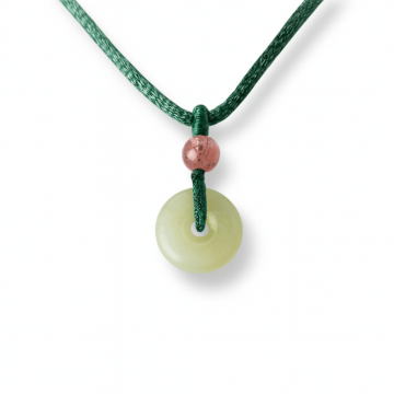 Echilibru si Protectie ,   Colier cu Nefrit Hetian (Jad Hetian) Natural