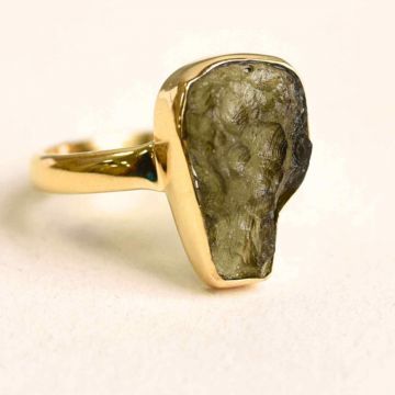 Inel argint 925 placat aur 18k cu Moldavit natural brut Marime 53-54  (EU)   7 (US) ,   Piatra transformarii si protectiei