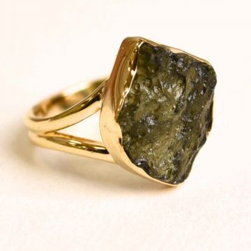 Inel argint 925 placat aur 18k cu Moldavit natural brut Marime 56-57  (EU)   8 (US) ,   Stimuleaza Evolutia Interioara si Vindecarea Energetica