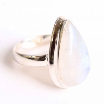 Inel cu Piatra Lunii si montura din Argint 925 6.72 gr Marime 54.5   7 ,   Intuitie Sporita si Echilibru Emotional